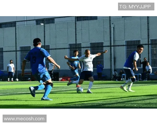 走进绿茵场外的世界与足球明星面对面深度采访视频分享